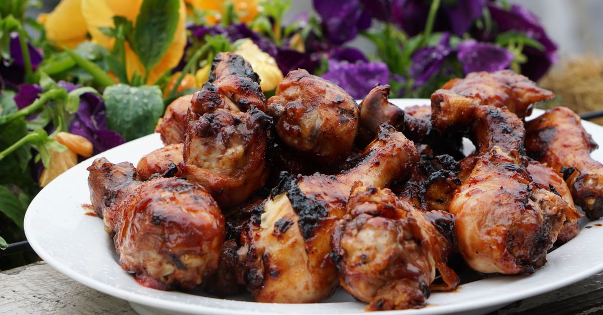 découvrez notre sauce barbecue maison à la bière ambrée, parfaite pour sublimer vos grillades avec une saveur riche et authentique.